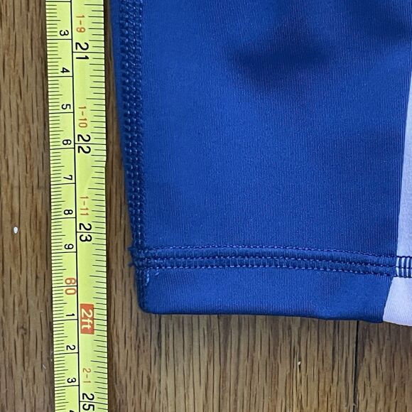 LILLY PULITZER Luxletic 24" Leggings Medium Blue Weekender High-Rise UPF 50+ - Picture 11 of 11